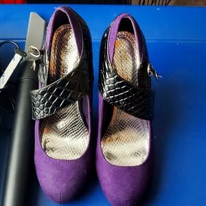 Purple shoes